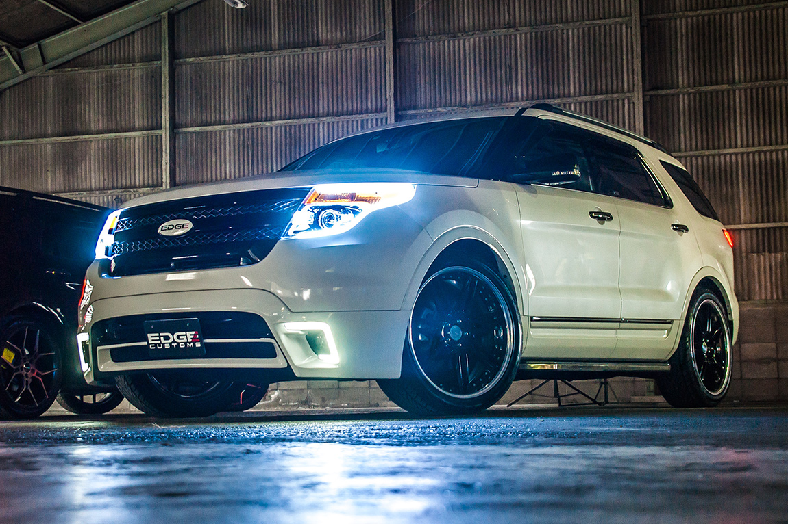 EDGE CUSTOMS Ford Explorer E